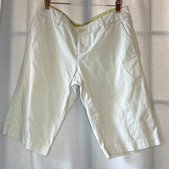 American Eagle Outfitters Pants - Vintage Americana Eagle Womens Bermuda Shorts Cream Size‎ 8 Zip